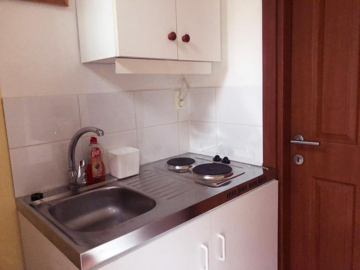 V57 Apartment Oktogon Budapeste Exterior foto