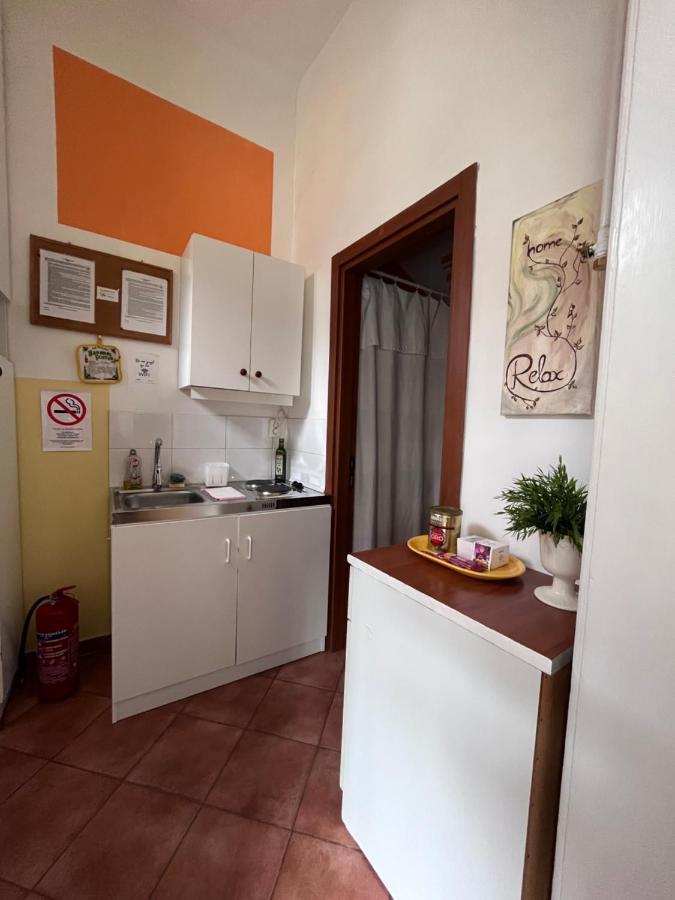 V57 Apartment Oktogon Budapeste Exterior foto